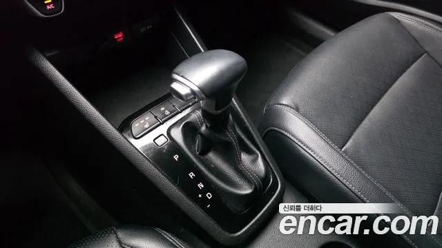 Kia Stonic 2017 thumb 8
