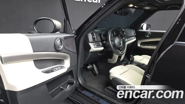 MINI Countryman 2021 thumb 10