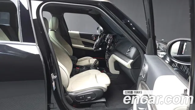 MINI Countryman 2021 thumb 11