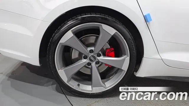 Audi A5 2019 thumb 5