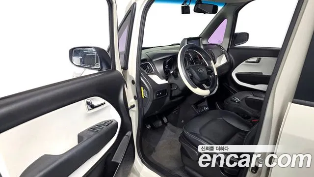 Kia Ray 2012 thumb 10
