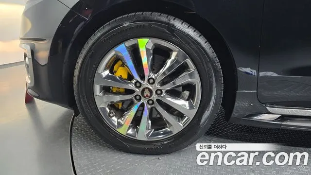 Kia Carnival 2016 thumb 4
