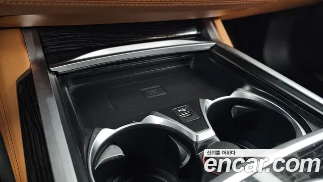 BMW 7-Series 2019 thumb 12