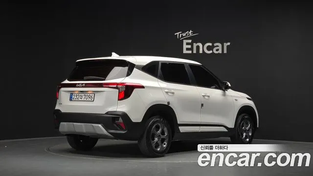 Kia Seltos 2022 thumb 2
