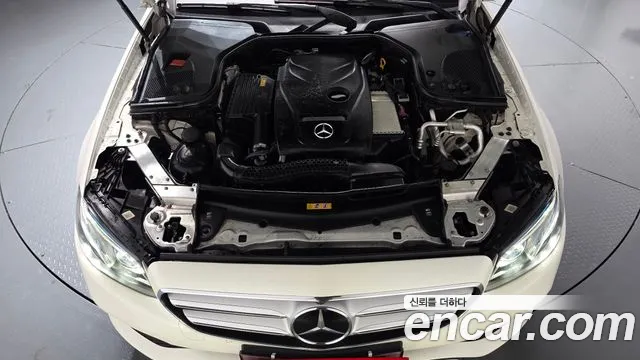 Mercedes-Benz E-Класс 2016 thumb 5