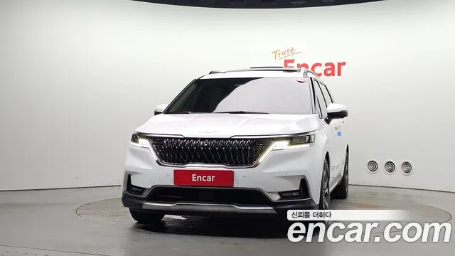 Kia Carnival 2021 thumb 3
