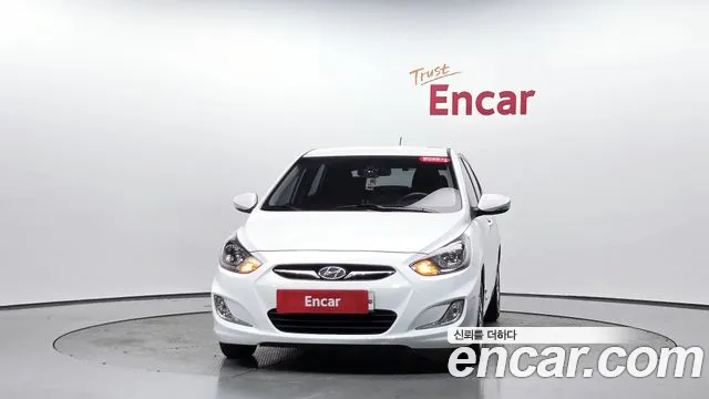 Hyundai Accent 2012 thumb 2