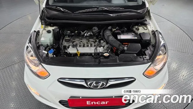 Hyundai Accent 2012 thumb 5