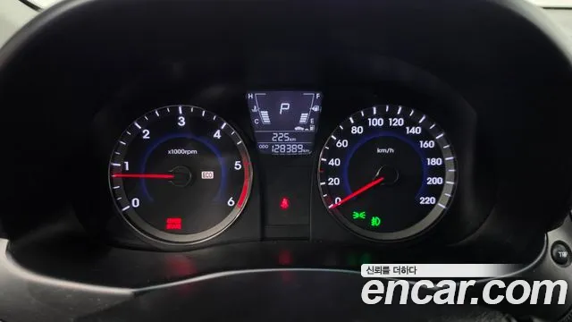 Hyundai Accent 2012 thumb 7