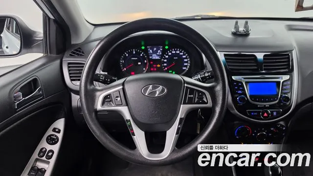 Hyundai Accent 2012 thumb 12