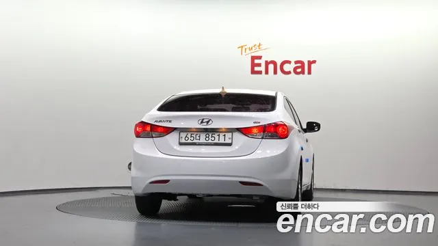 Hyundai Avante 2012 thumb 4