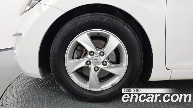 Hyundai Avante 2012 thumb 5