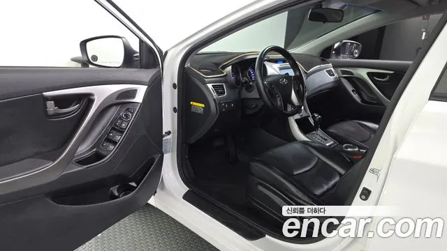 Hyundai Avante 2012 thumb 10