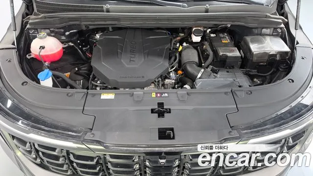 Kia Carnival 2024 thumb 6