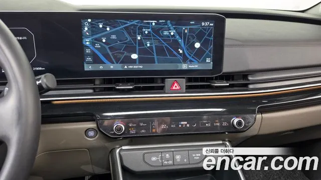 Kia Carnival 2024 thumb 12