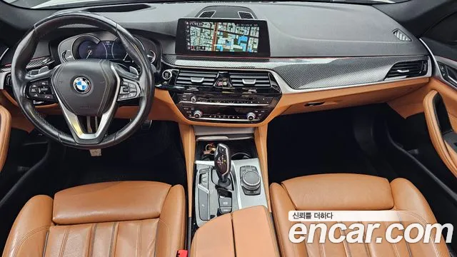 BMW 5-Series 2017 thumb 7