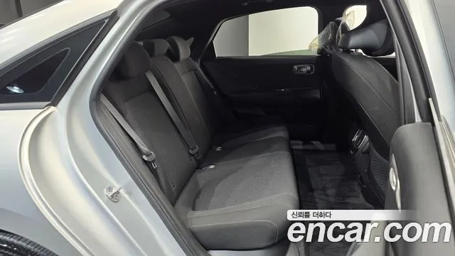 Hyundai IONIQ 6 2024 thumb 11