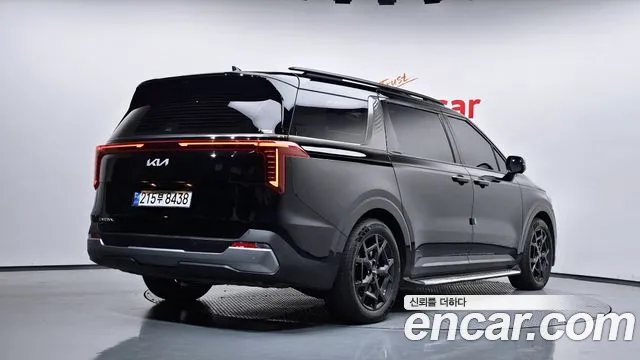 Kia Carnival 2024 thumb 2