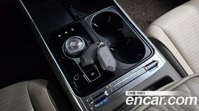 Kia Carnival 2024 thumb 9