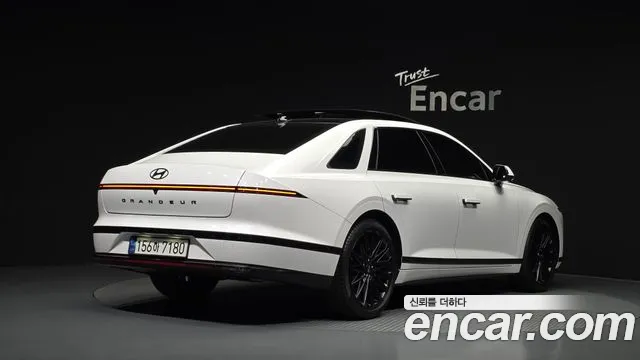 Hyundai Grandeur 2023 thumb 2