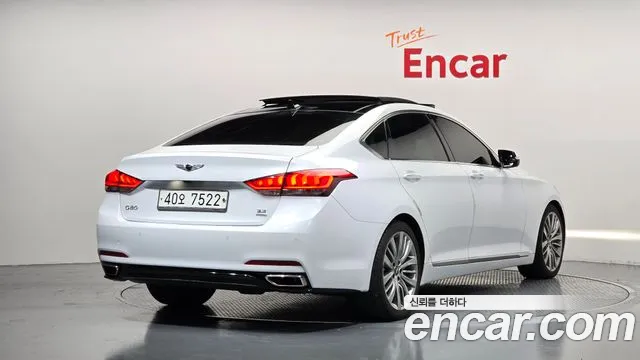 Genesis G80 2017 thumb 2