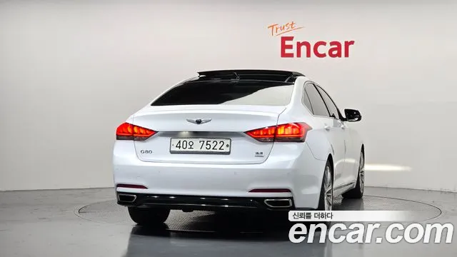 Genesis G80 2017 thumb 4