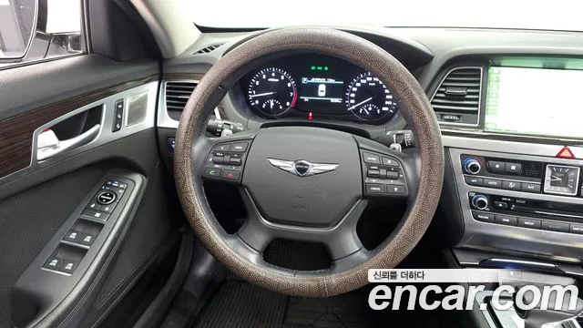 Genesis G80 2017 thumb 12