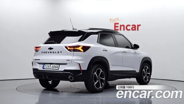 ChevroletGMDaewoo TrailBlazer 2022 thumb 2