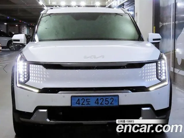 Kia EV9 2023 thumb 2