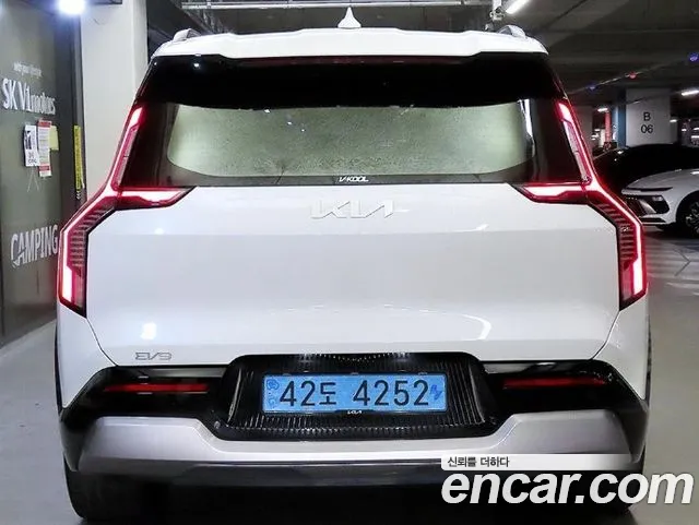 Kia EV9 2023 thumb 5