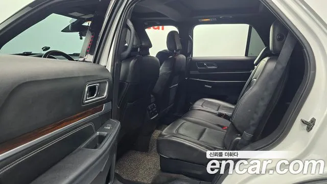 Ford Explorer 2018 thumb 12