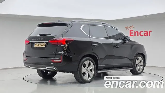 KG_Mobility_Ssangyong Rexton 2021 thumb 2