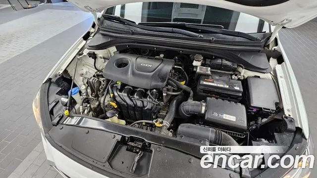 Hyundai Avante 2017 thumb 6