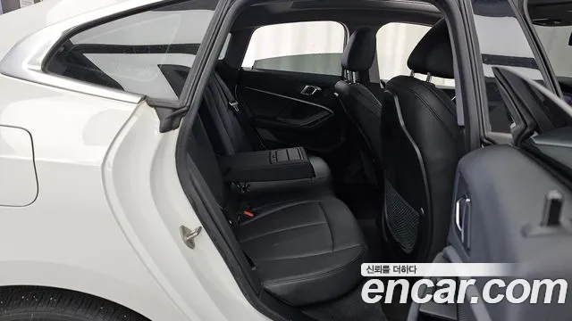BMW 2-Series 2021 thumb 12