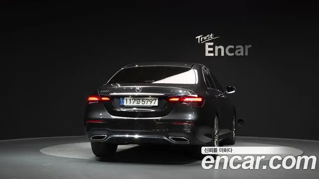 Mercedes-Benz E-Класс 2020 thumb 4