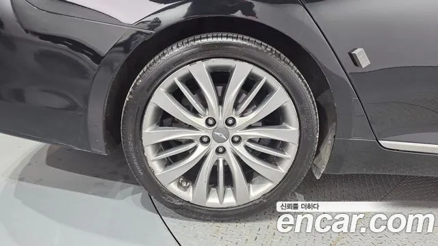 Genesis G80 2017 thumb 5