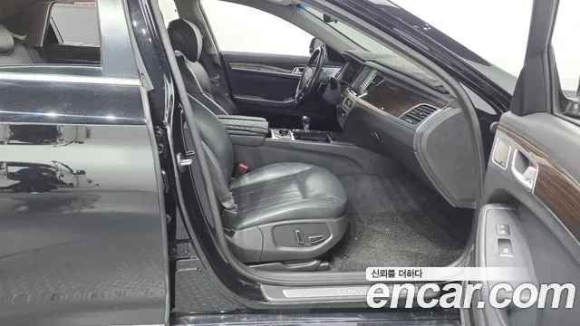Genesis G80 2017 thumb 11