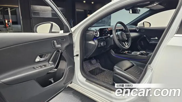 Mercedes-Benz A-Класс 2019 thumb 10