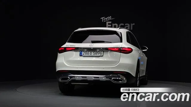 Mercedes-Benz GLC 2026 thumb 4
