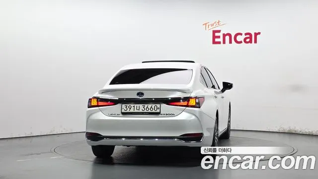 Lexus ES 2021 thumb 3