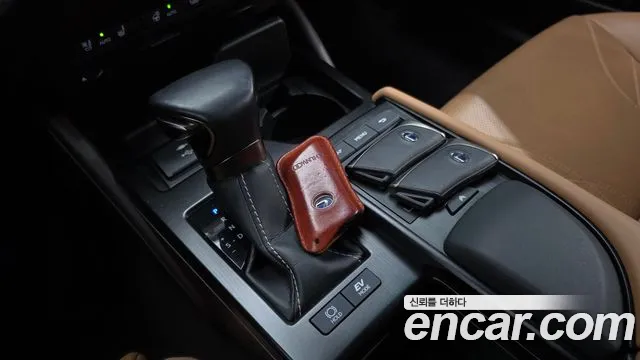Lexus ES 2021 thumb 8