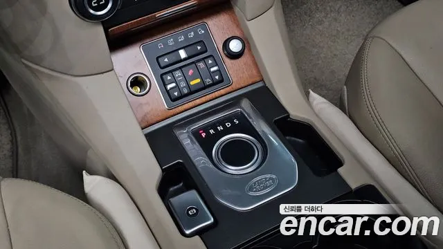Land Rover Discovery 2013 thumb 9