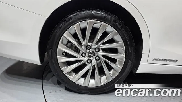 Lexus ES 2020 thumb 5
