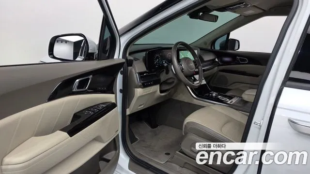 Kia Carnival 2021 thumb 10