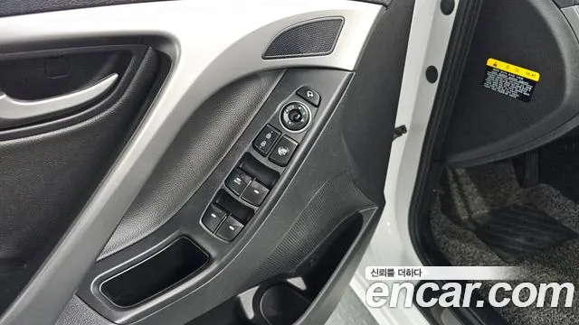 Hyundai Avante 2014 thumb 12