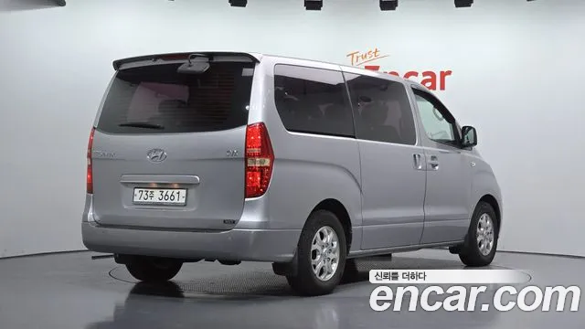 Hyundai Starex 2012 thumb 2