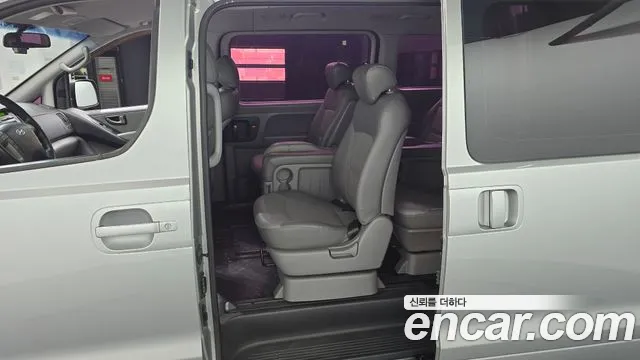 Hyundai Starex 2012 thumb 11