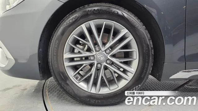 Hyundai Grandeur 2017 thumb 5