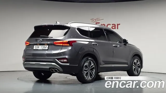 Hyundai Santa Fe 2018 thumb 2
