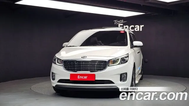 Kia Carnival 2014 thumb 3